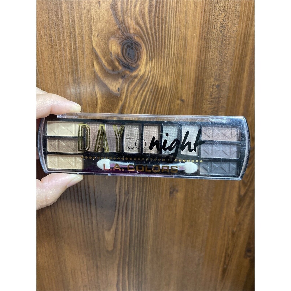 L.A. COLORS Day to Night 12 Color Eyeshadow Palette, Daylight, 0.28 Oz